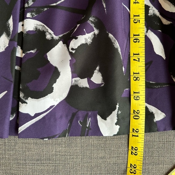 Ann Taylor | Floral Midi Skirt | Skirt With Pockets Pattern | Fit and Flair - Picture 6 of 6